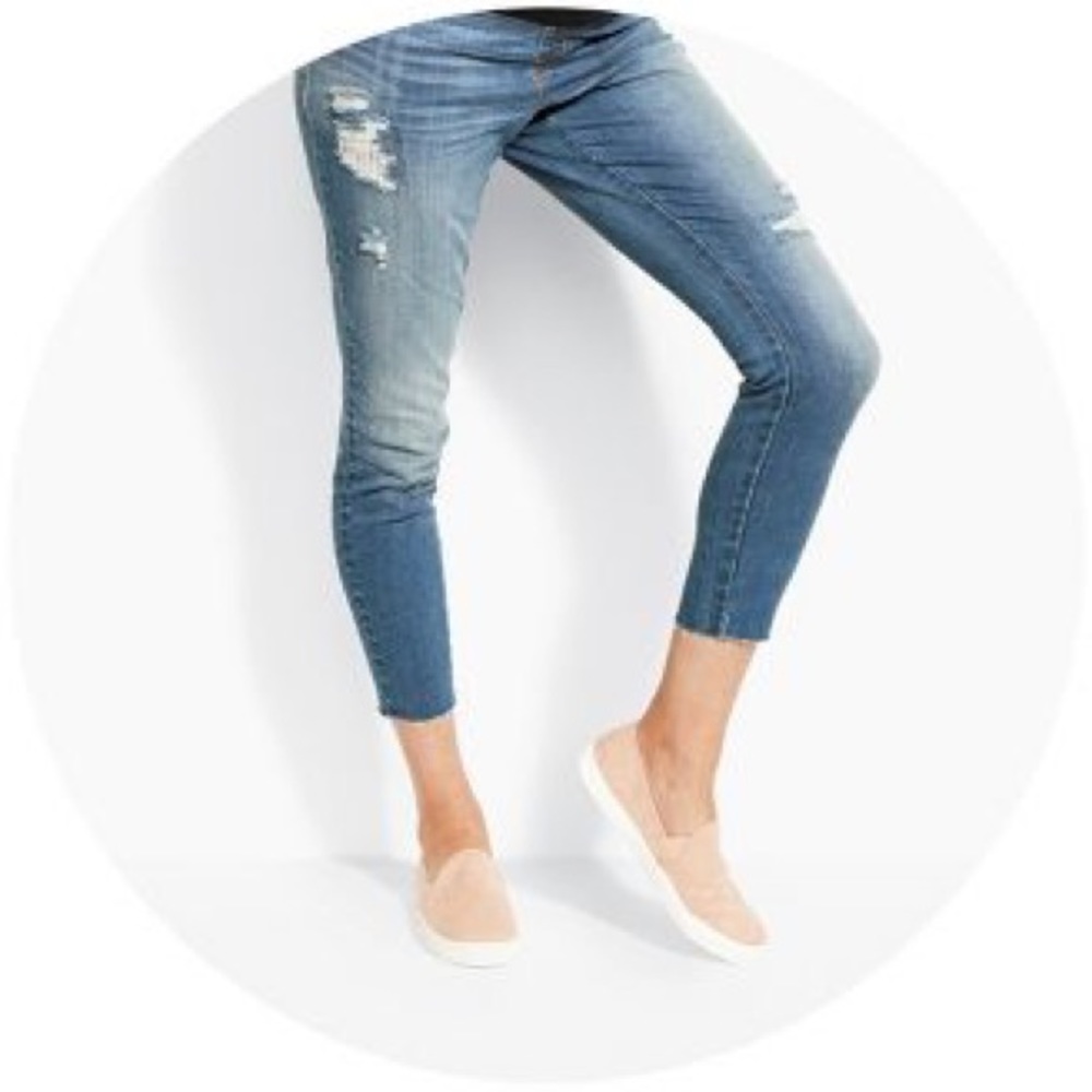 NWT Isabel Maternity Ripped Jeggings